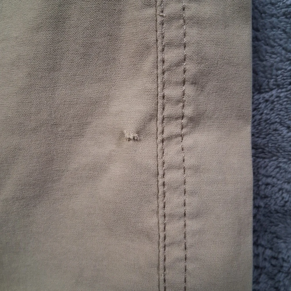 Eddie Bauer Rainer Cargo Pants Men Size 36x30 Khaki Mid-Rise Stretch UPF DWR